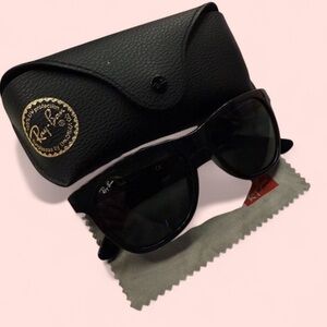 Ray-Ban Classic Black Sunglasses with Case